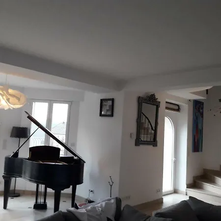 Floressens En Champagne Terrasse Privative Sur Le Vignoble Holiday home Fleury-la-Riviere